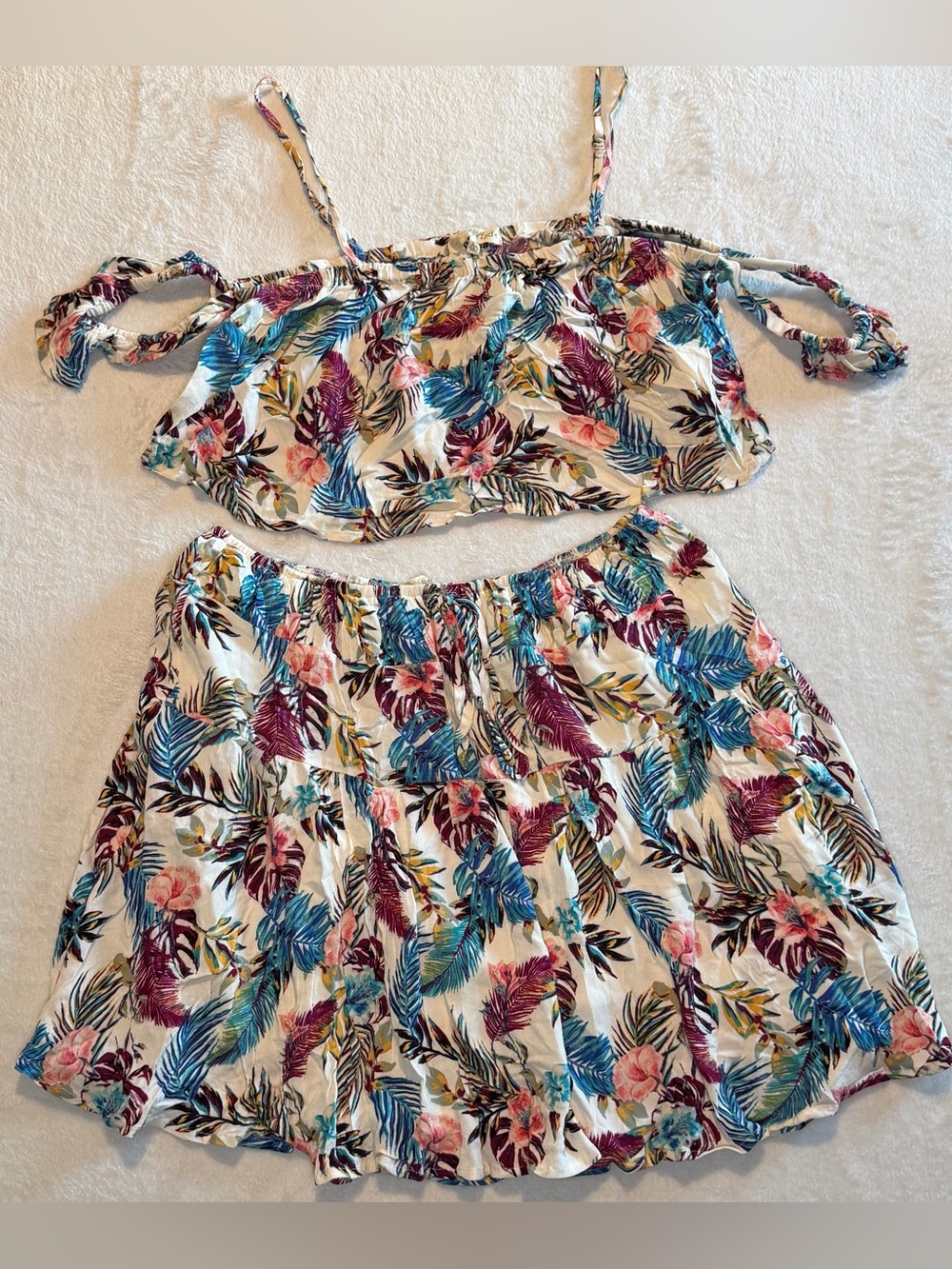 Rewind White Multi Floral Off-Shoulder Crop Top and Skirt Set